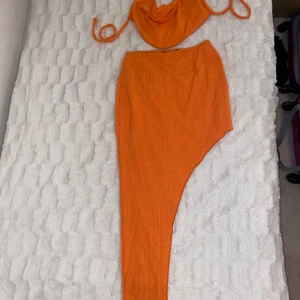 Orange co ord / two piece - Orange two piece aldrig använd storlek M 🧡