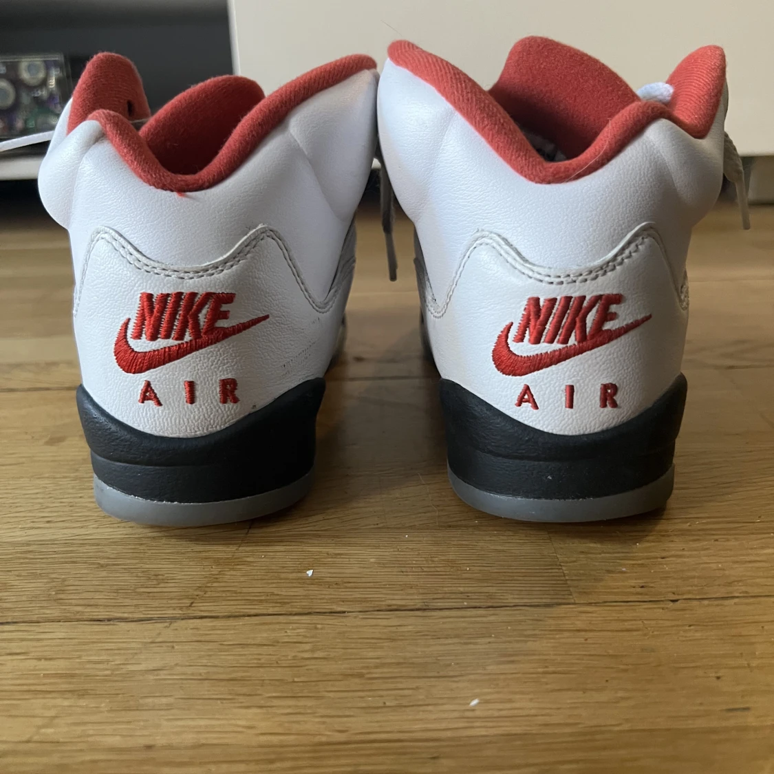 Jordan 5 fire red  - 44