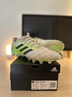 Adidas copa 20.3 MG - 43 - Limited edition  Multi ground  Premium leather Comes with original box Great conditions Almost likel new