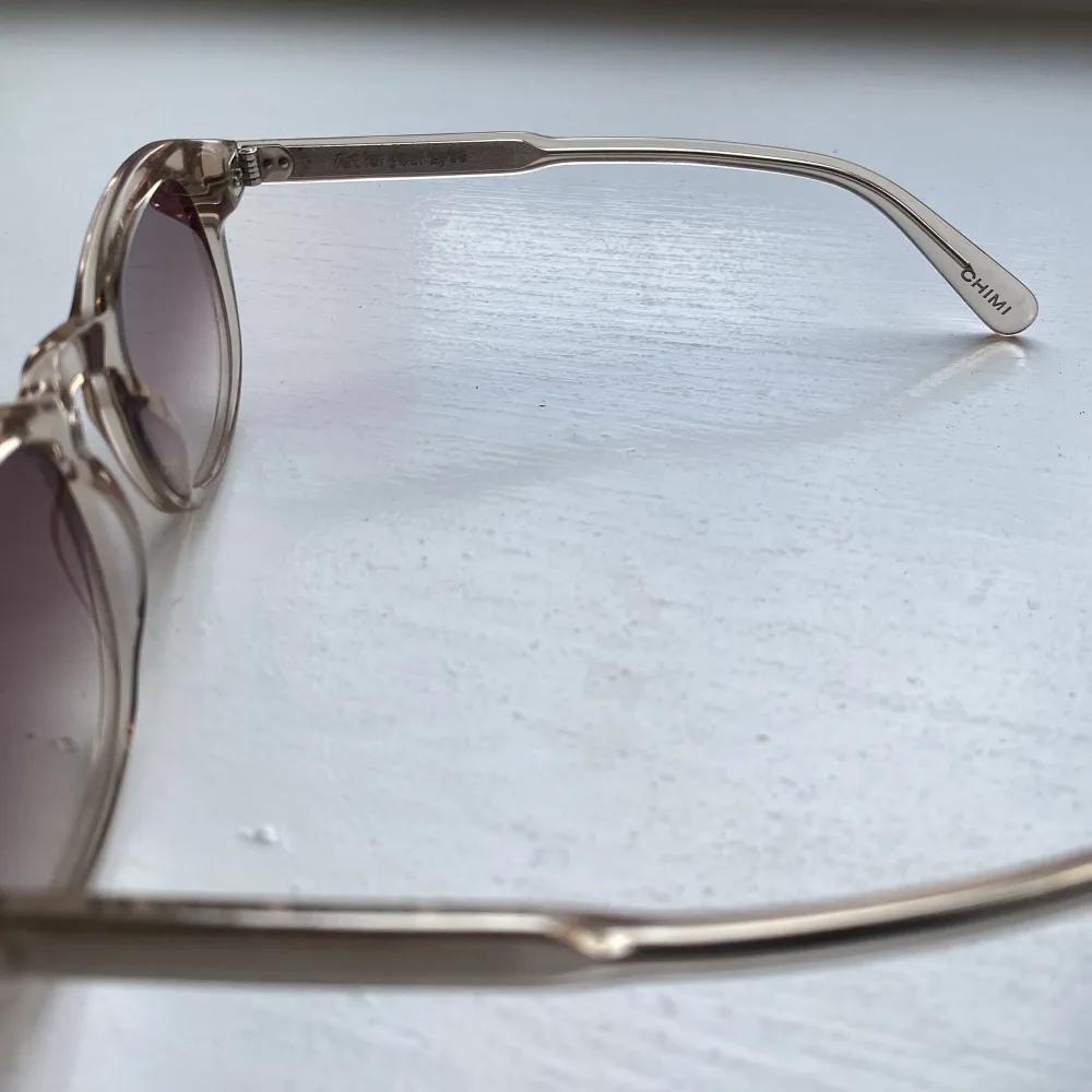 Solglasögon från Chimi. Nypris 1250 kr. Köparen står för fraktkostnaden.. Accessoarer.