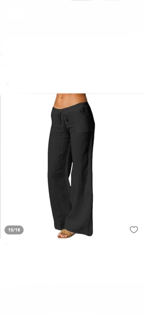 Linnebyxor  - Säljer dessa svarta linnebyxor från lightinthebox, tvättade men aldrig använda, nypris 219 kr