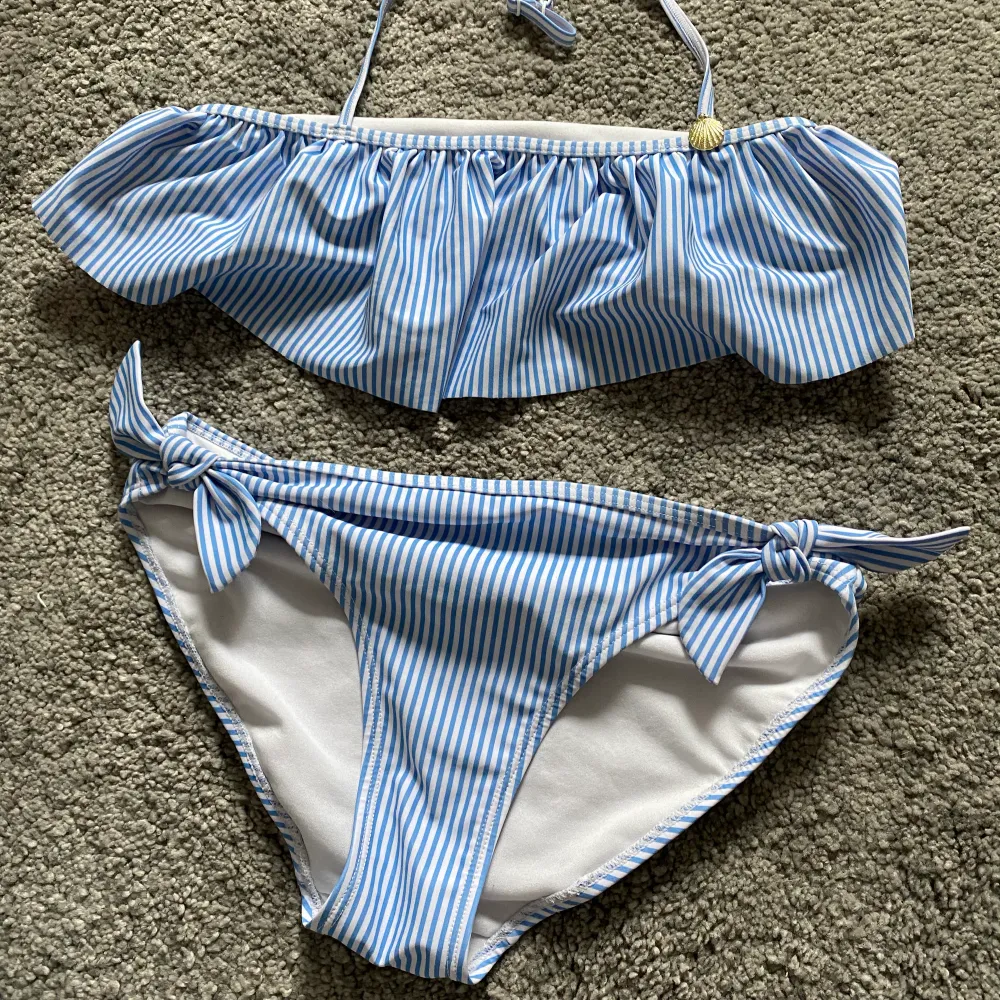 En gammal bikini från H&M🫶🏼. Övrigt.