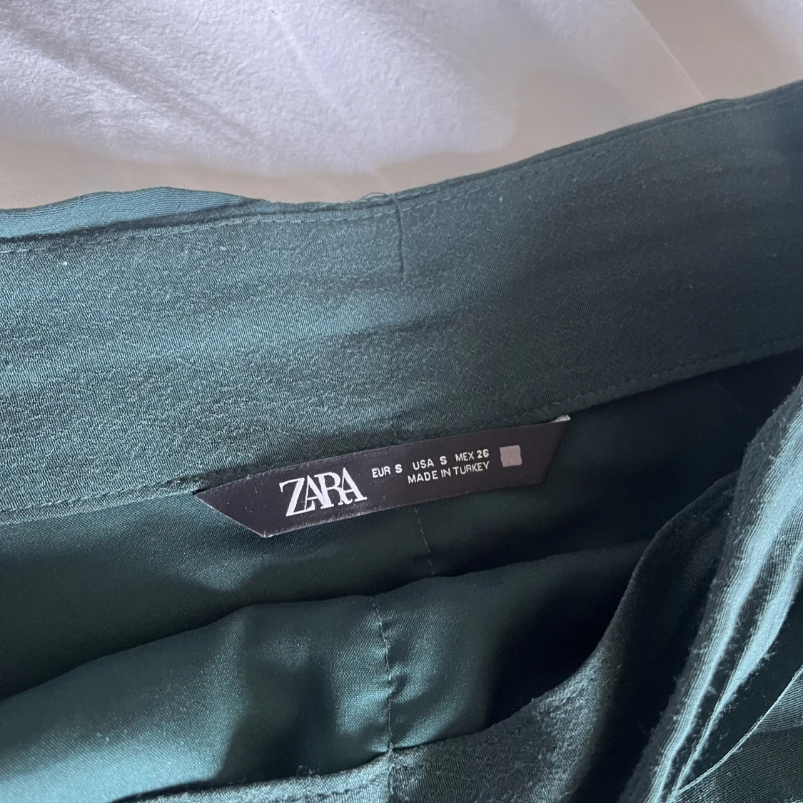 Grön volangkjol zara - 91