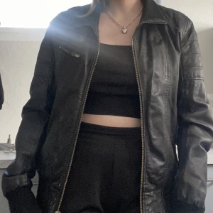 Skinnjacka  - Oversized vintage skinnjacka