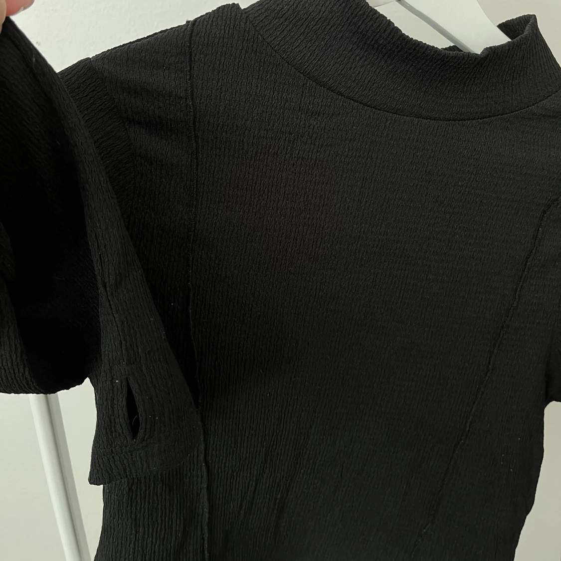 Svart croppad tröja  - 91