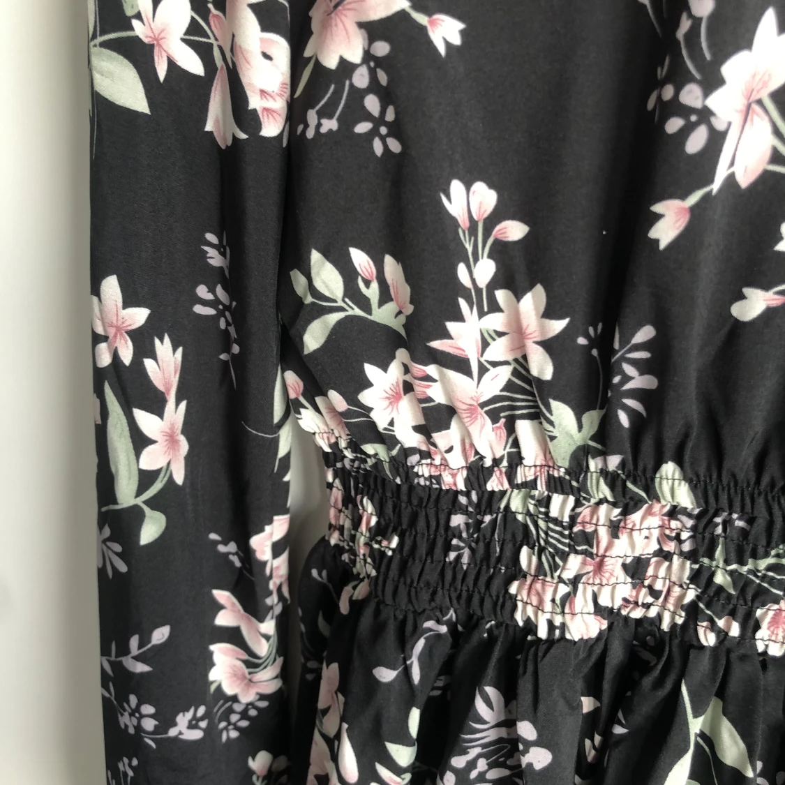 Blommig klänning  - 90