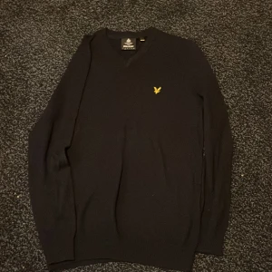 Finstickad tröja - Bättre begagnad finstickad tröja.