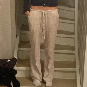 Lågmidjade linnebyxor hm - Så fina💕 stl xxs men passar xs och S oxkså 