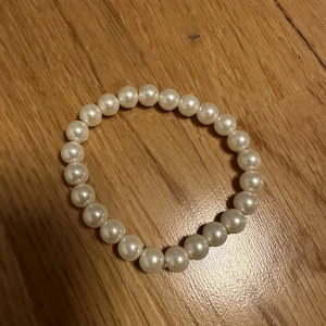pärlarmband  - jättefint