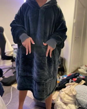 Hooded blanket - Skriv för info och bilder