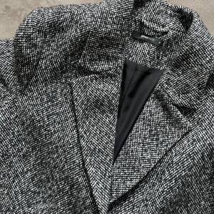 Tjock kavaj - En superfin tjockare kavaj/jacka som jag använt som vår/höstjacka🌞