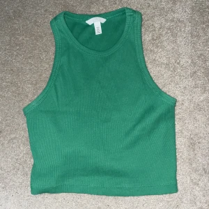 Linne - Ett grönt linne från hm