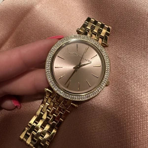 Michael kors - I nytt skick inga repor 