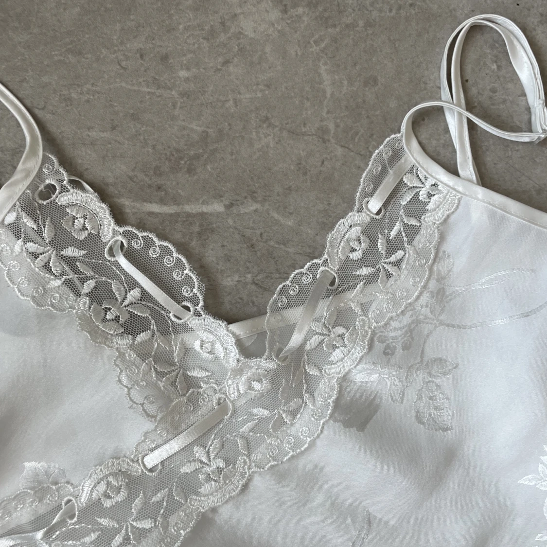 söt vit sliptopp💕 - 90