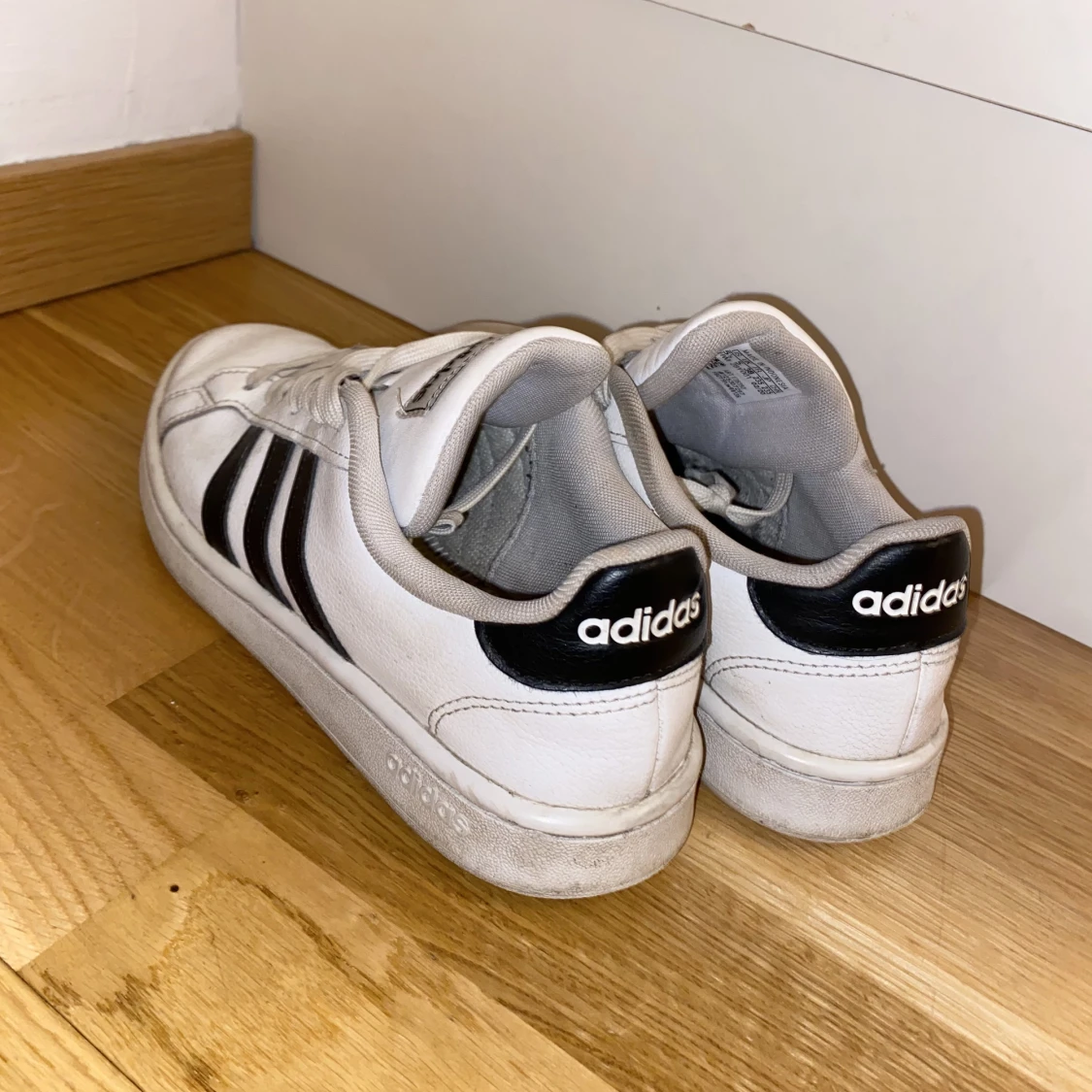 Adidas  - 90