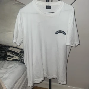 Paul & Shark T-shirt - Knappt använd T-shirt inköpt på Ströms, ny pris 1699