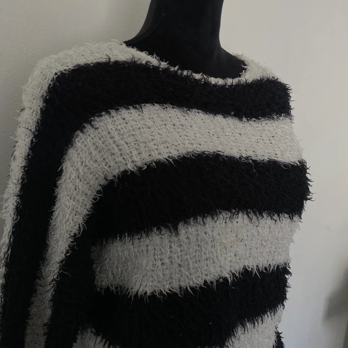 VitSvart tröja - 90