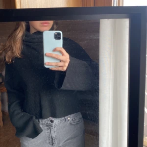 Stickad tröja  - Supersnygg polotröja! 