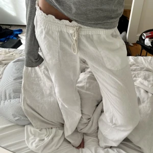 Linnebyxor  - Roxy linnebyxor storlek s, passar mig perfekt som är 163 cm. Köpta på Zalando för ca 700