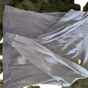 Tröja  - Svart tröja