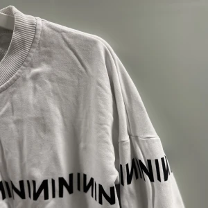 Sweatshirt - Sweatshirt från NA-KD, strl S.