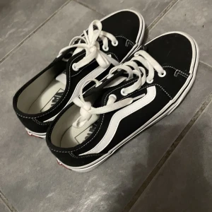 Vans skor - Vans skor från vans. Har aldrig använt någon gång, så helt nya. Köparen betalar frakten.