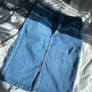 Jeanskjol  - Storlek xs