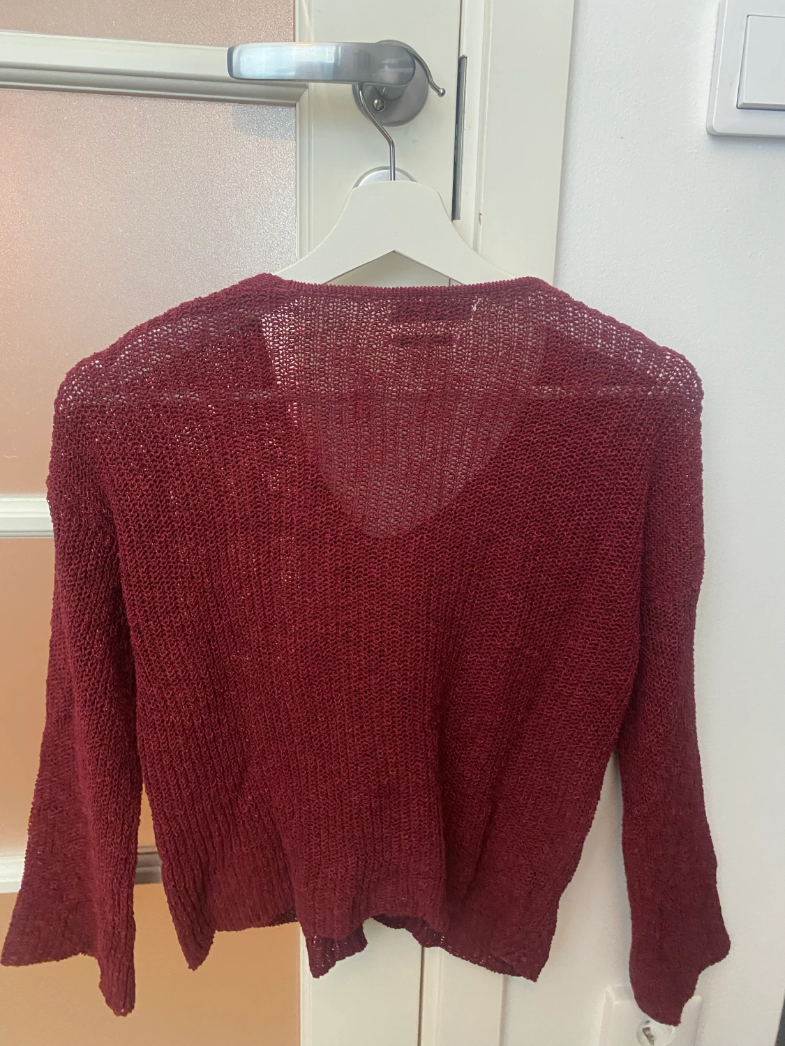Röd stickad tröja - 90