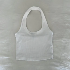 Linne - Linne från hm som går runt nacken