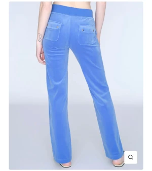 Juicy couture  - Super fin färg på dom! Säljer då de har blivit för korta för mig är runt 175 ❤️ Kontakta för mer info eller pris❤️ 