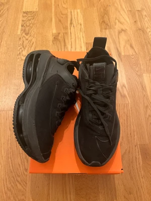 Nike zoom doubled stacked sneakers  - Använt sparsamt. 