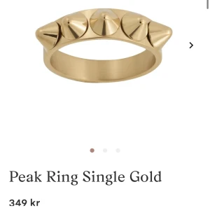 Edblad ring  - säljer för jag inte använder guldsmycken, skriv för egna bilder  💕💕