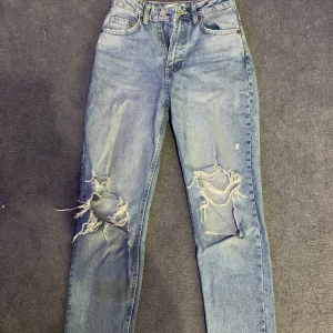 Zara jeans  - Jeans från Zara som knappt är använda och som är i bra skick 