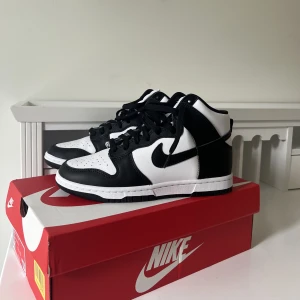 Nike dunks - Oanvända höga Nike dunks. Endast testade. 