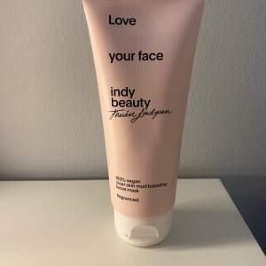 Ansiktsmask från Indy Beauty💘 Använd köp nu!