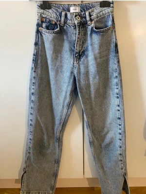 Grunt jeans  - Säljer dessa Jensen från grunt! Helt nya 🩷