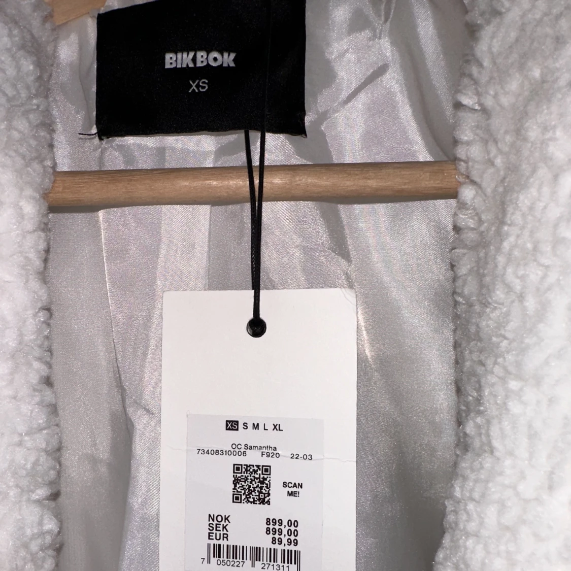 Vit Teddy Jacka XS  - 91