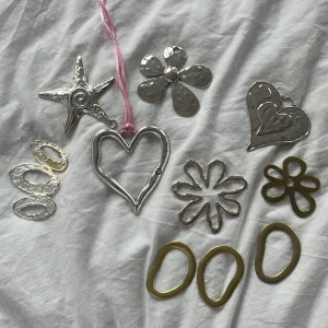 Smycken  - Superfina smycken i olika former!