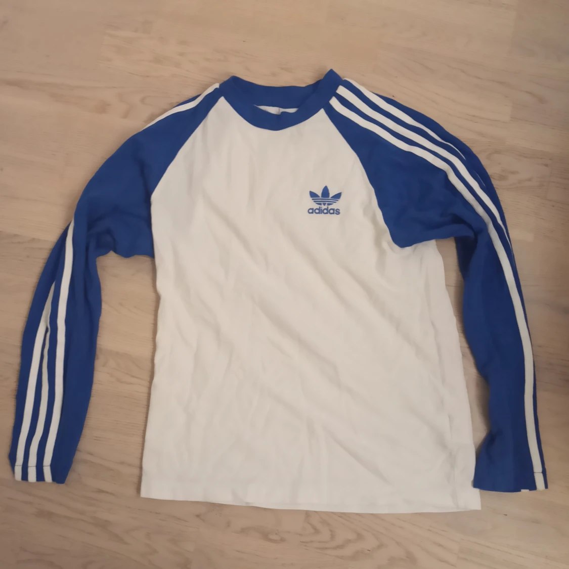 Adidas tröja - 91