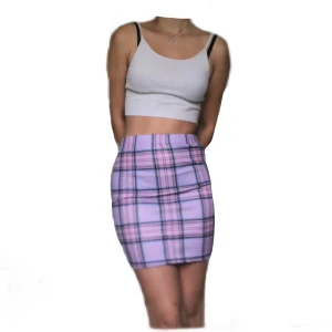 Rutig kjol  - Så fin kjol som formar sig efter kroppen. Använd enstaka gånger 