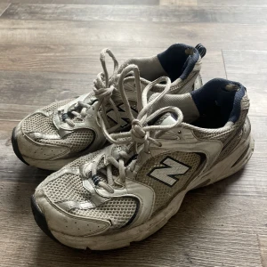 New balance 530 - Säljer mina new balance 530 i storlek 38.5! Välanvända men forfarande i ok skick. 