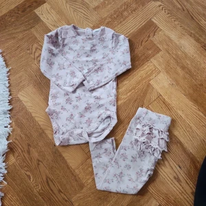 Barn set - Fin body och byxor