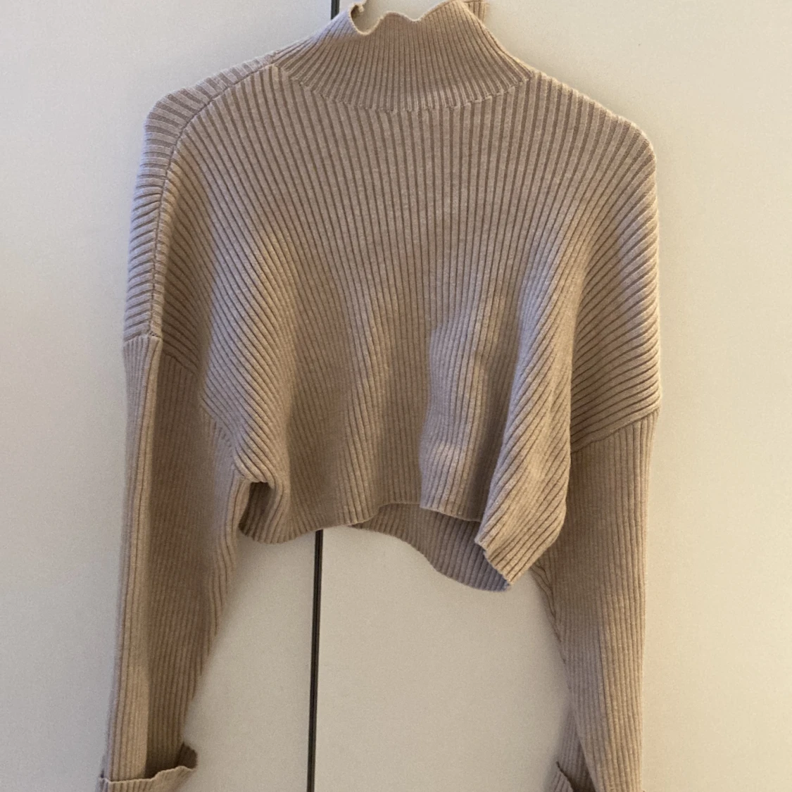 Brun långärmad tröja - 90