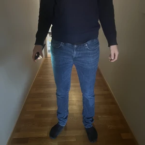 Hugo boss Jeans - Säljer dessa Hugo boss jeans. Endast använda fårtal gånger. W31 L32. I slim modell. 