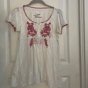 Söt topp odd Molly  - Fin topp