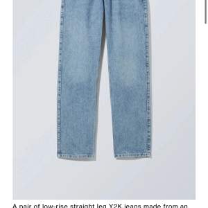 Säljer dessa weekday jeans i 30/32. Passar bra i längden på mig som är 165 ish. Använd ej köp nu