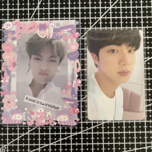 Bts Säljer eller byter  - Säljer eller byter dessa! Har: Jin BE pc. Vill ha: något på Jungkook wl eller  90kr + frakt.  