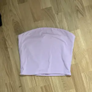 lilac tube top/bandeau top from bikbok. in great condition! 