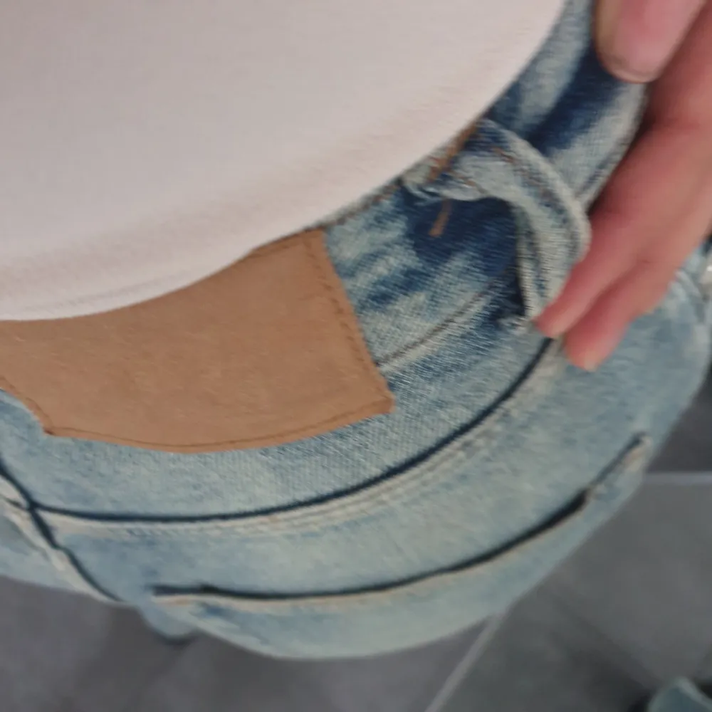 Skriv gärna privat vid några frågor❤. Jeans & Byxor.