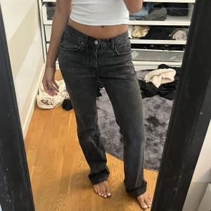 Jeans zara - Jeans från zara, kommer inte till någon anvädning tyvärr 